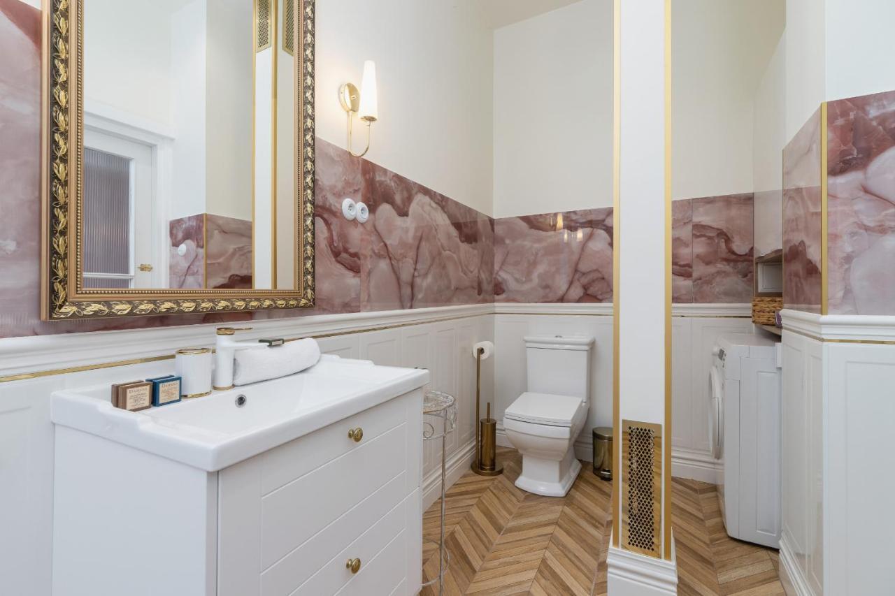 Luxurious & Unique Apartment Mickiewicza Cracow By Renters Prestige Krakow Ngoại thất bức ảnh