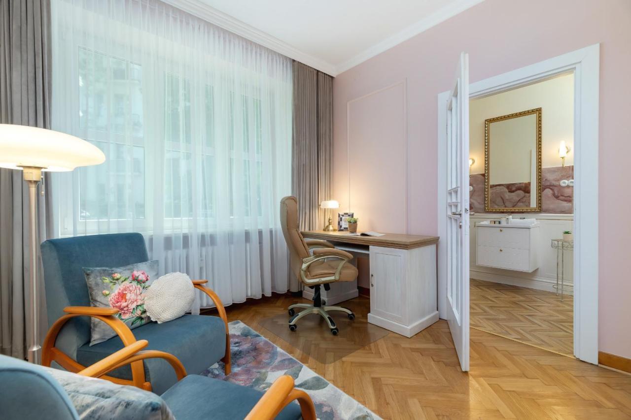 Luxurious & Unique Apartment Mickiewicza Cracow By Renters Prestige Krakow Ngoại thất bức ảnh